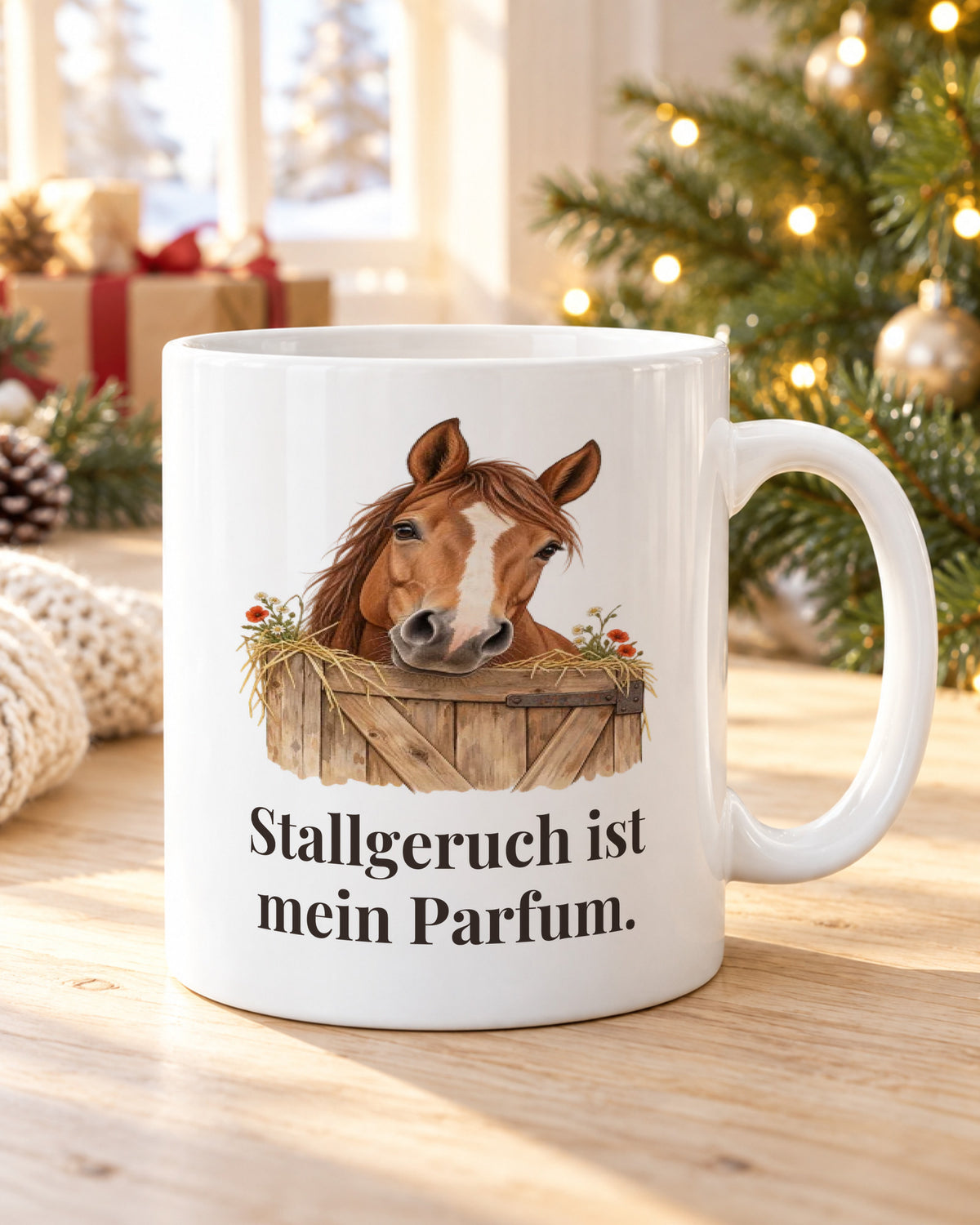 Pferdetasse „Stallgeruch ist mein Parfum.“ am Weihnachtsmorgen