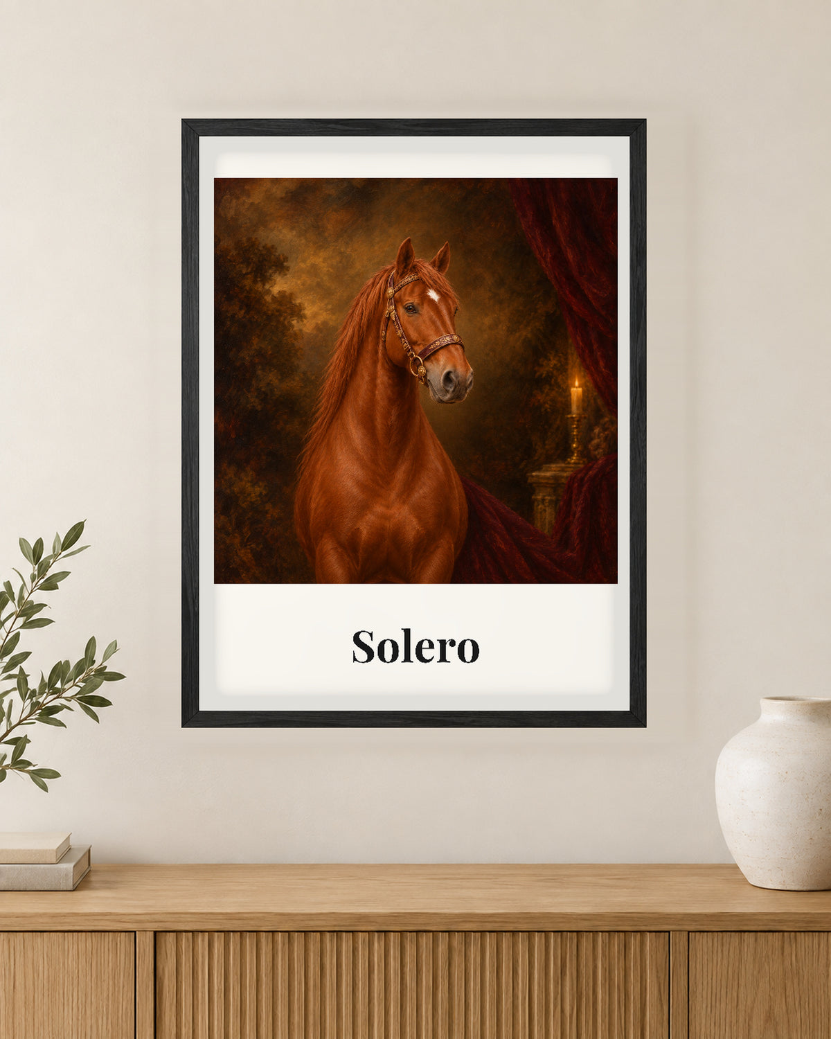 Personalisiertes Pferdeportrait als Poster im Holzrahmen im Royal-Stil mit Namen Solero, Suffolk Punch